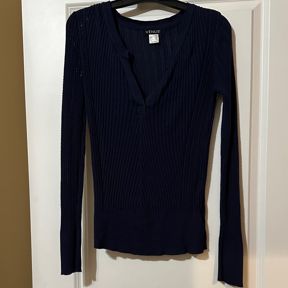 VENUS Women's Navy Long Sleeve Top